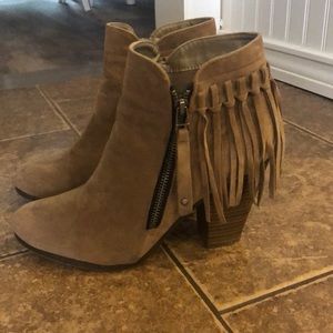 Block heel fringe booties